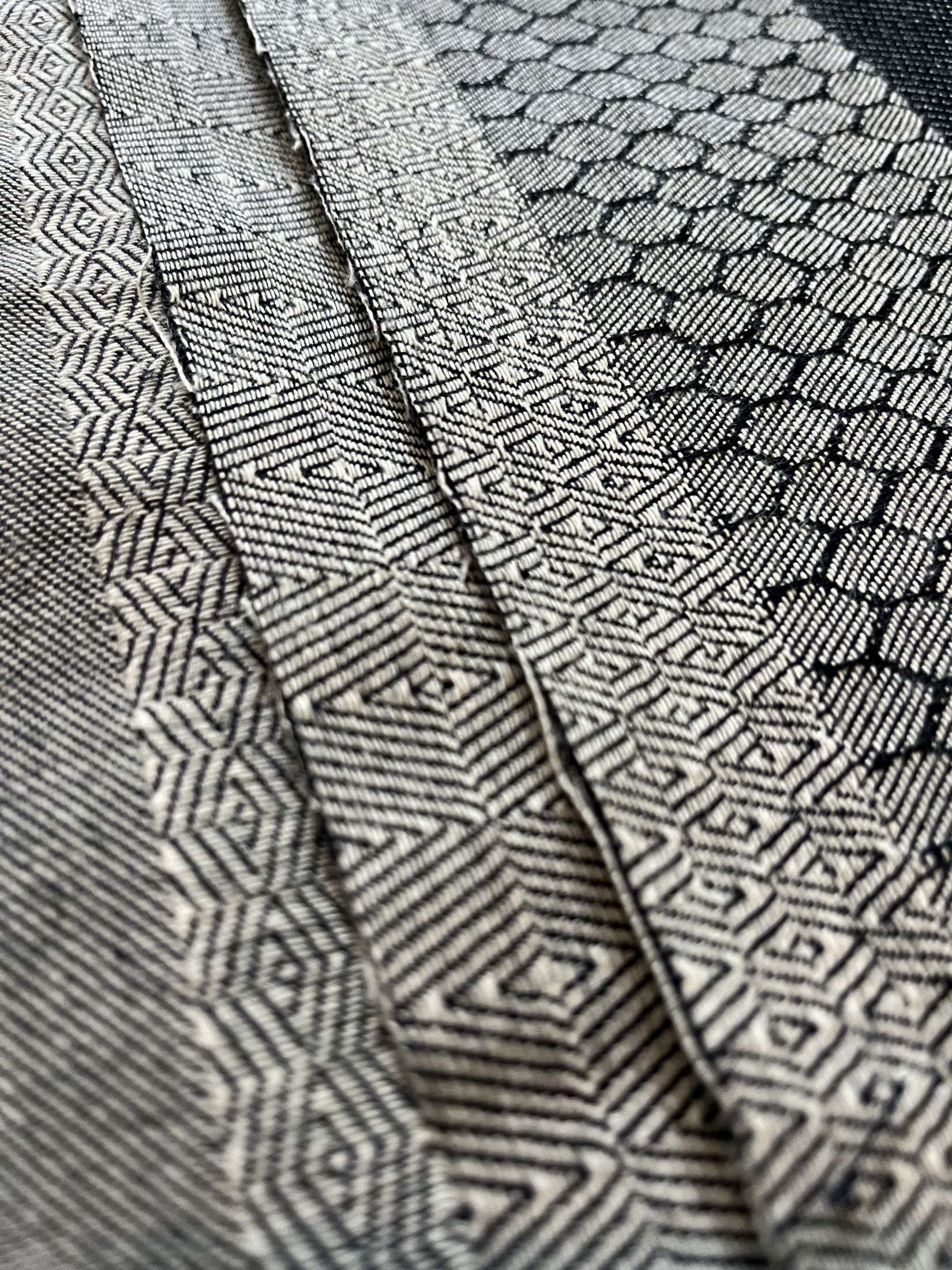 Diamond and hexagon structures meeting without a seam